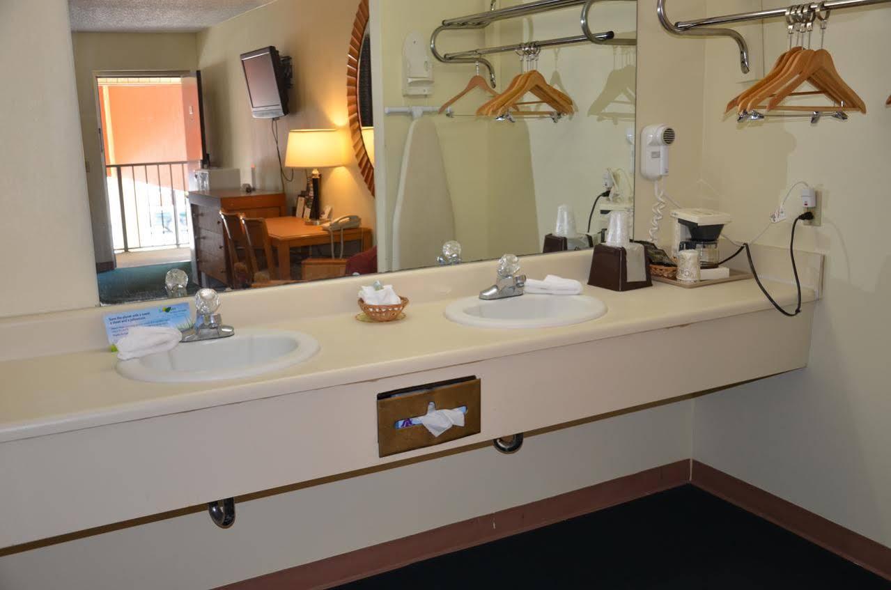 Days Inn Cheraw Buitenkant foto